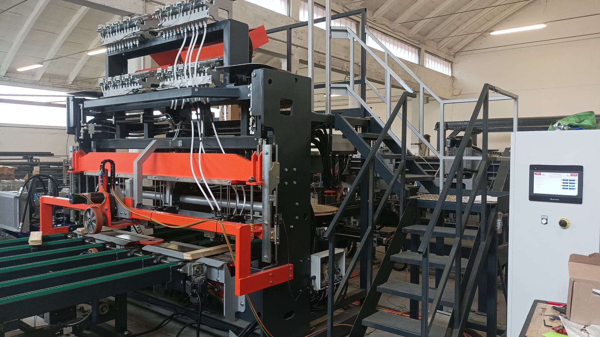 Instalatie automata pentru productia de flanse pentru tamburi cablu - 9