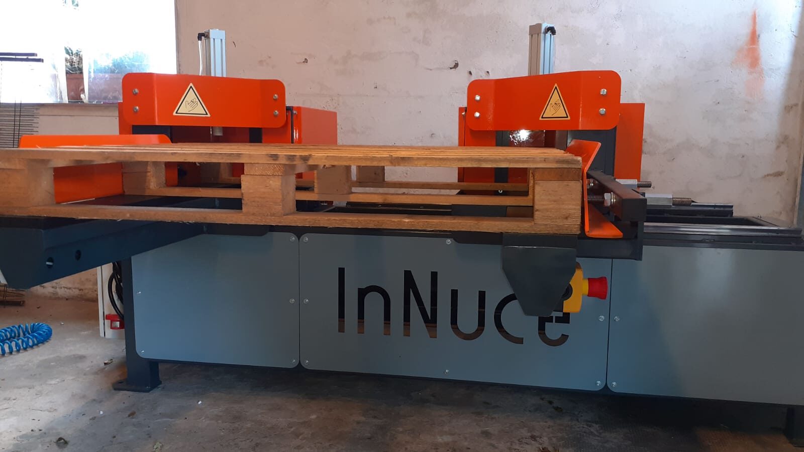 Masini individuale pentru productia de paleti din lemn